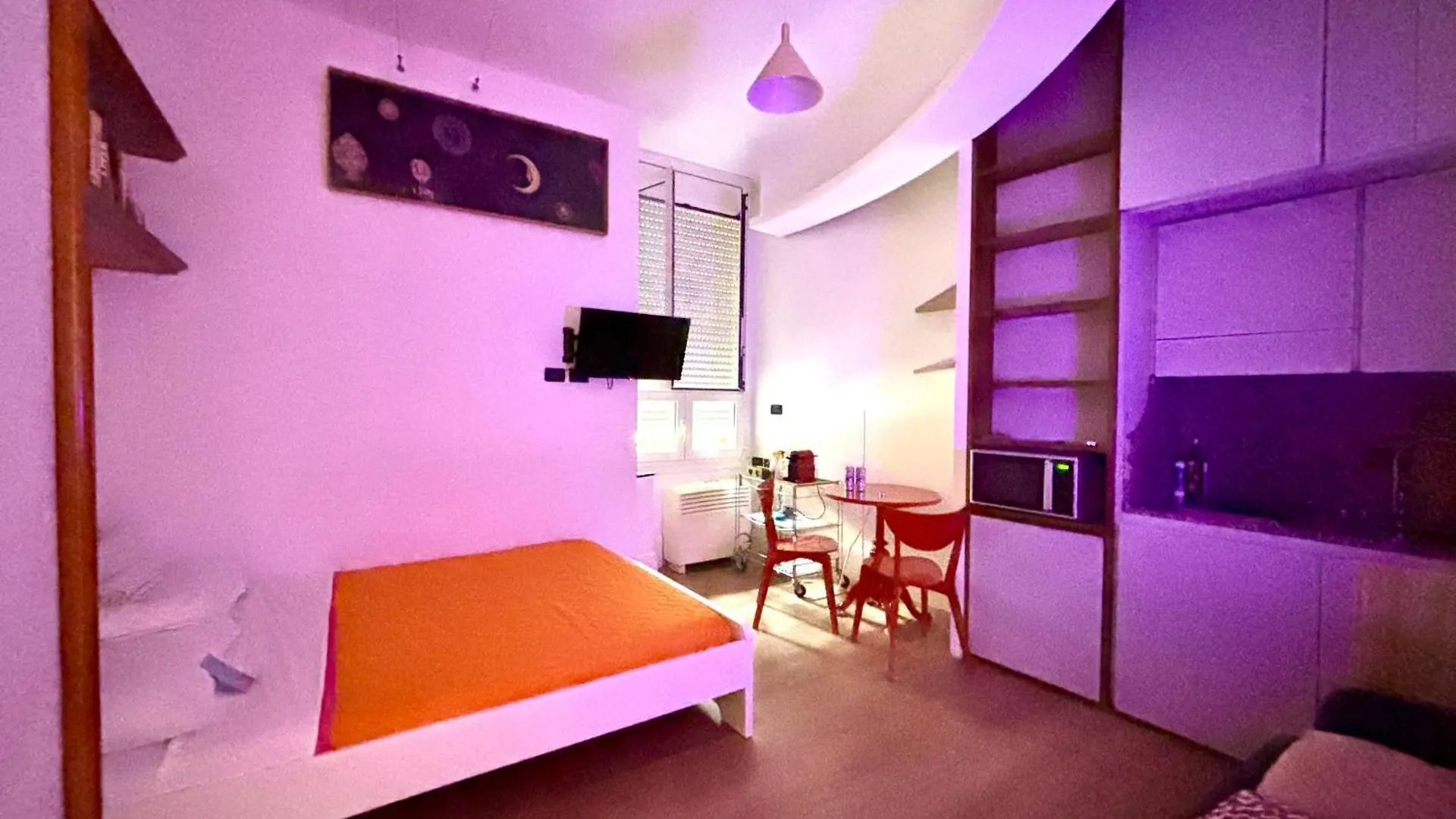 Duomo Cathedral, Wifi, Cute Apartment Milano